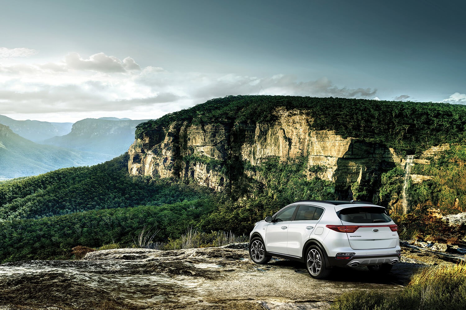 Le Toyota RAV4 2020 défie le Kia Sportage 2020 à Sherbrooke